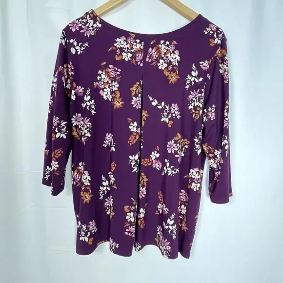 J Jill Wearever Collection Women V-neck Size L Floral Print Purple Top - Picture 4 of 8